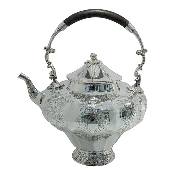 قوری بزرگ دسته چوبی